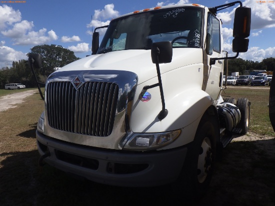 11-08118 (Trucks-Tractor)  Seller:Private/Dealer 2014 INTR 8000