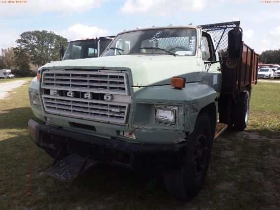 12-08119 (Trucks-Flatbed)  Seller:Private/Dealer 1984 FORD F800