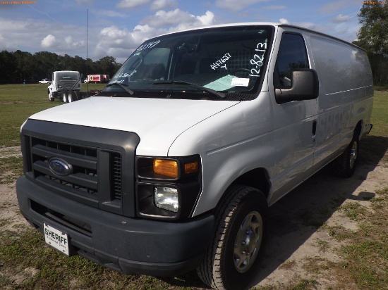 12-08213 (Cars-Van 3D)  Seller: Gov-Hillsborough County Sheriffs 2013 FORD E350