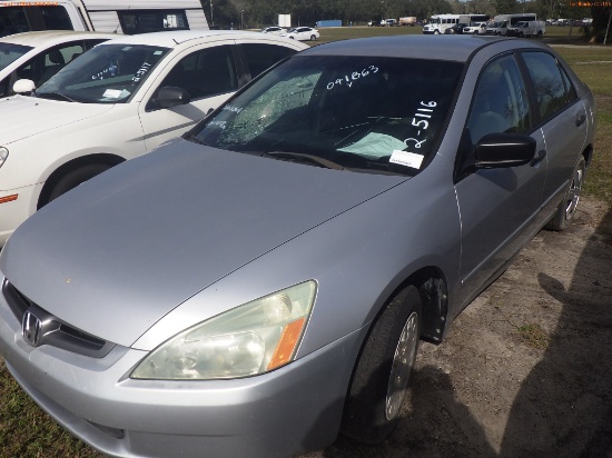 2-05116 (Cars-Sedan 4D)  Seller:Private/Dealer 2004 HOND ACCORD