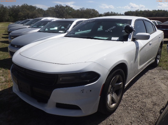 3-06121 (Cars-Sedan 4D)  Seller: Gov-Hillsborough County Sheriffs 2019 DODG CHAR
