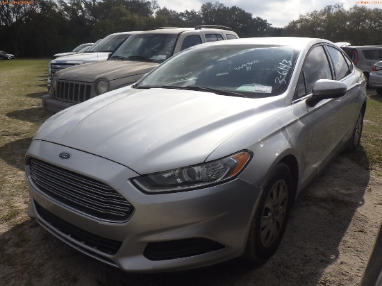 3-06143 (Cars-Sedan 4D)  Seller: Gov-Pinellas County Sheriffs Off. 2013 FORD FUS