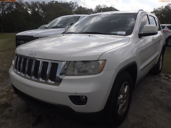 3-06148 (Cars-SUV 4D)  Seller: Gov-Pinellas County Sheriffs Ofc 2012 JEEP GRANDC