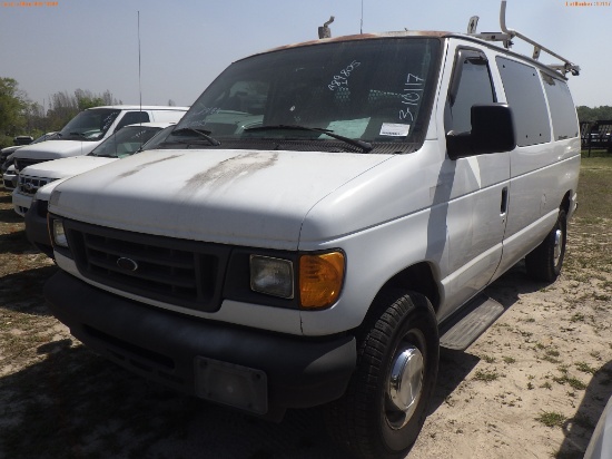 3-10117 (Trucks-Van Cargo)  Seller: Gov-City of St.Petersburg 2004 FORD E250
