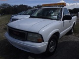 3-06134 (Trucks-Pickup 2D)  Seller: Gov-City of Oldsmar 2003 GMC SONOMA