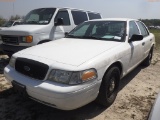 3-10112 (Cars-Sedan 4D)  Seller: Gov-Charlotte County Sheriffs 2010 FORD CROWNVI