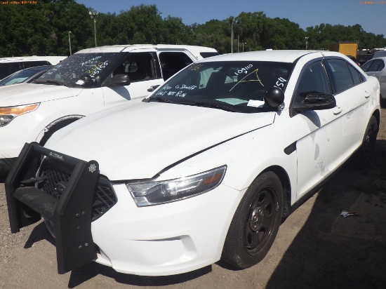 4-05154 (Cars-Sedan 4D)  Seller: Gov-Pasco County Sheriffs Office 2015 FORD TAUR