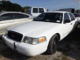 4-06254 (Cars-Sedan 4D)  Seller: Gov-Manatee County Sheriffs Offic 2010 FORD CRO
