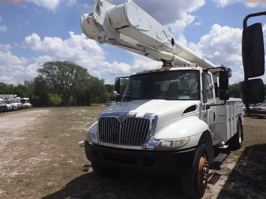 4-08122 (Trucks-Aerial lift)  Seller:Private/Dealer 2005 INTL 4300