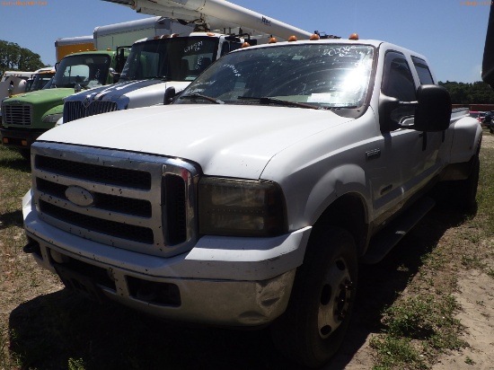 5-08112 (Trucks-Pickup 4D)  Seller:Private/Dealer 2005 FORD F350