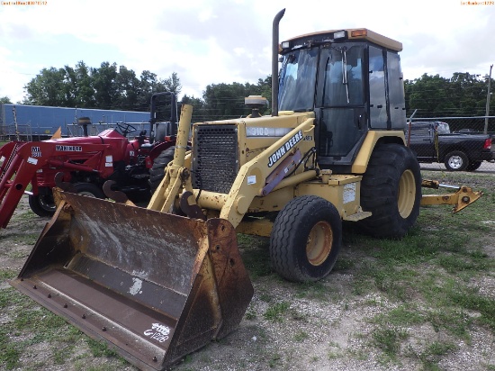 6-01228 (Equip.-Backhoe)  Seller:Private/Dealer JOHN DEERE 310D TRACTOR LOADER B