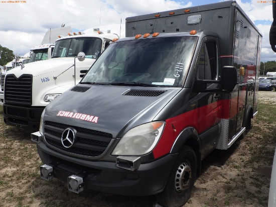 6-08111 (Trucks-Ambulance)  Seller:Private/Dealer 2013 MERZ SPARTAN