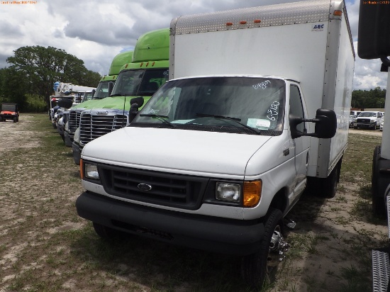 6-08120 (Trucks-Box)  Seller:Private/Dealer 2005 FORD E350