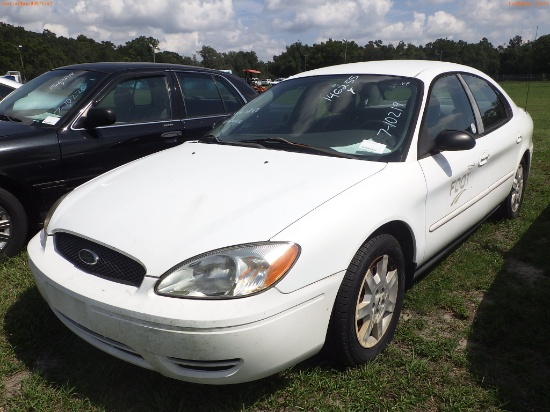 7-10219 (Cars-Sedan 4D)  Seller: Florida State D.O.T. 2006 FORD TAURUS