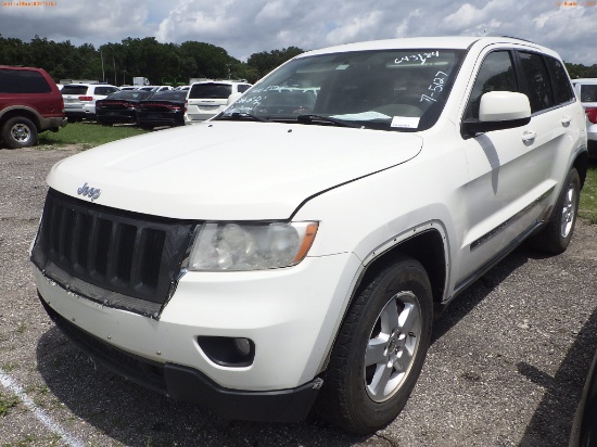 7-05127 (Cars-SUV 4D)  Seller: Florida State A.C.S. 2011 JEEP GRANDCHER