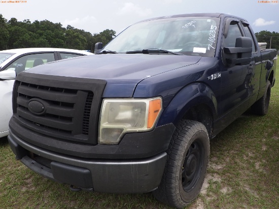 7-10235 (Trucks-Pickup 4D)  Seller: Florida State F.W.C. 2011 FORD F150XLT