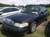 7-10220 (Cars-Sedan 4D)  Seller: Florida State F.D.L.E. 2005 FORD CROWNVIC