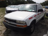 7-06151 (Trucks-Pickup 2D)  Seller: Florida State D.O.T. 2000 CHEV S10