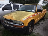 7-06216 (Trucks-Pickup 2D)  Seller: Florida State D.O.T. 2001 CHEV S10