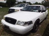 7-10133 (Cars-Sedan 4D)  Seller: Gov-Hernando County Sheriffs 2008 FORD CROWNVIC