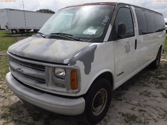 7-09110 (Cars-Van 3D)  Seller: Florida State D.J.J. 2000 CHEV EXPRESS