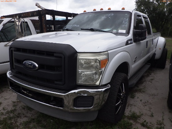 7-08212 (Trucks-Pickup 4D)  Seller: Gov-Hernando County Sheriffs 2011 FORD F350