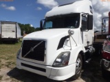7-08228 (Trucks-Tractor)  Seller:Private/Dealer 2012 VOLV VNL64T