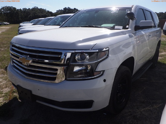 10-06119 (Cars-SUV 4D)  Seller: Gov-Hillsborough County Sheriffs 2020 CHEV TAHOE