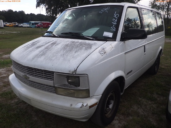 10-06215 (Cars-Van 3D)  Seller: Florida State D.J.J. 2000 CHEV ASTRO