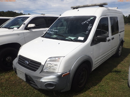 10-10217 (Trucks-Van Cargo)  Seller: Gov-City Of Clearwater 2011 FORD TRANSIT