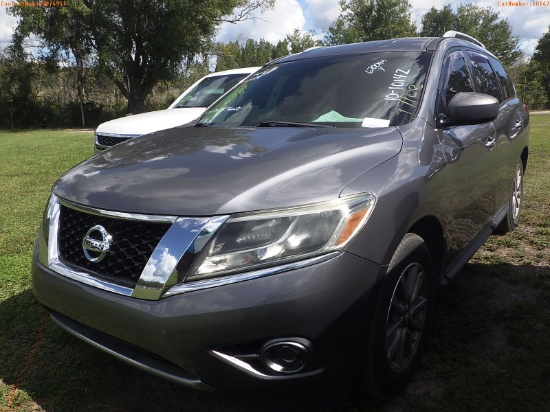 10-10142 (Cars-SUV 4D)  Seller: Gov-Sarasota County Sheriffs Dept 2015 NISS PATH