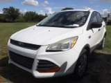 10-10120 (Cars-SUV 4D)  Seller: Gov-Hillsborough County B.O.C.C. 2014 FORD ESCAP