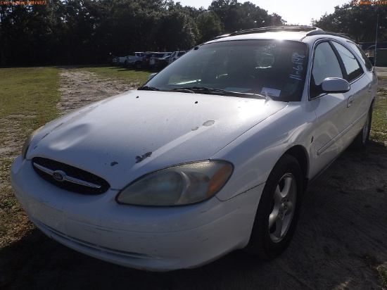 11-06148 (Cars-Sedan 4D)  Seller: Florida State A.P.D. 2001 FORD TAURUS