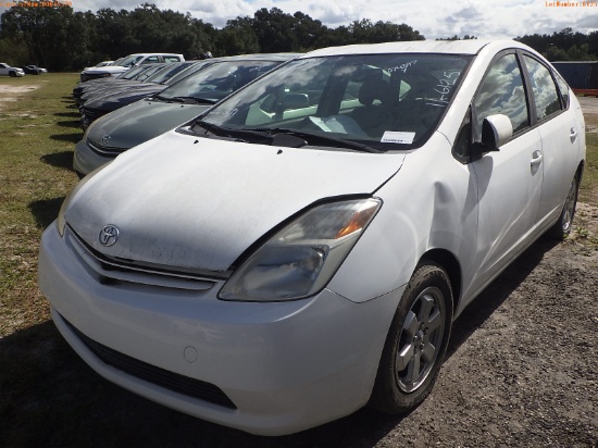 11-06125 (Cars-Sedan 4D)  Seller: Florida State D.E.P. 2004 TOYT PRIUS
