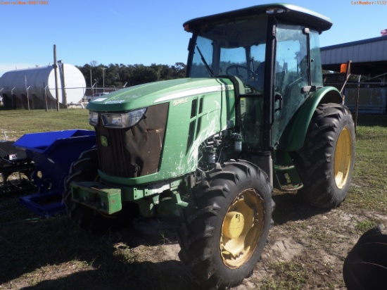 12-01132 (Equip.-Tractor)  Seller:Private/Dealer JOHN DEERE 5085E 4WD ENCLOSED A