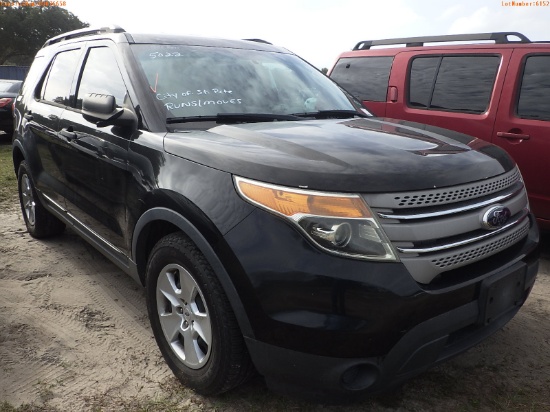 2-06152 (Cars-SUV 4D)  Seller: Gov-City Of St. Petersburg 2014 FORD EXPLORER