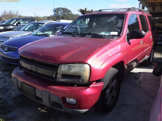 2-10113 (Cars-SUV 4D)  Seller: Gov-Port Richey Police Department 2003 CHEV TRAIL