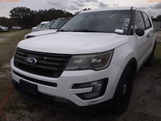 2-06132 (Cars-SUV 4D)  Seller: Gov-City Of Clearwater 2016 FORD EXPLORER
