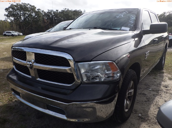 2-06142 (Trucks-Pickup 4D)  Seller: Gov-Hillsborough County Sheriffs 2019 RAM 15