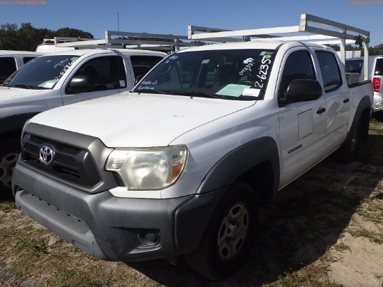 2-06235 (Trucks-Pickup 4D)  Seller: Gov-Pinellas County BOCC 2015 TOYT TACOMA
