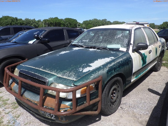 4-05127 (Cars-Sedan 4D)  Seller: Gov-Alachua County Sheriffs Offic 2004 FORD CRO