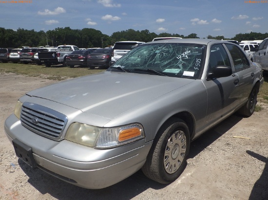 5-05125 (Cars-Sedan 4D)  Seller: Florida State C&F-D.C.F. 2008 FORD CROWNVIC