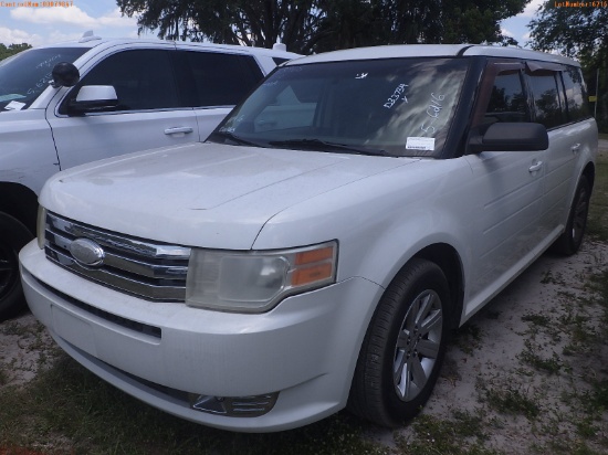 5-06216 (Cars-Van 4D)  Seller: Gov-Hillsborough County B.O.C.C. 2011 FORD FLEX