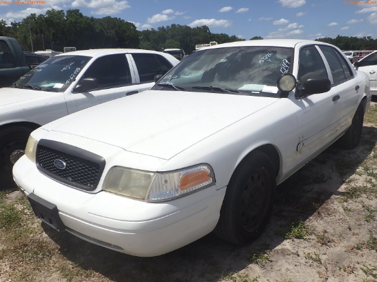 5-06247 (Cars-Sedan 4D)  Seller: Gov-Hillsborough County School 2007 FORD CROWNV