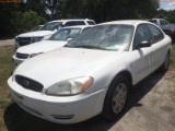 5-06164 (Cars-Sedan 4D)  Seller: Florida State D.O.T. 2006 FORD TAURUS