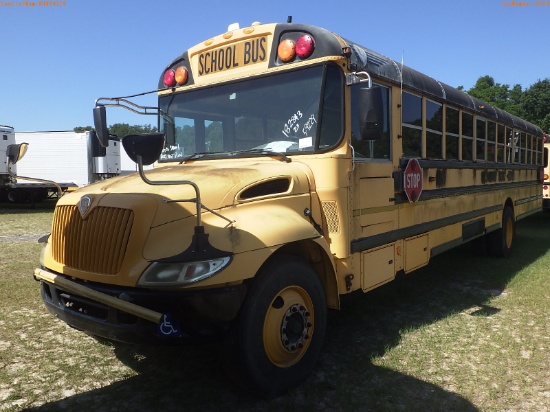 5-09229 (Trucks-Buses)  Seller: Gov-Hillsborough County School 2006 ICRP PB105