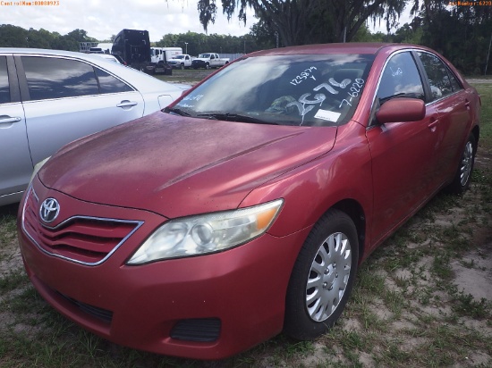 7-06220 (Cars-Sedan 4D)  Seller: Florida State F.D.L.E. 2011 TOYT CAMRY