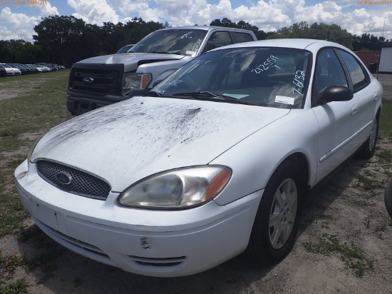 7-06132 (Cars-Sedan 4D)  Seller: Florida State D.O.T. 2006 FORD TAURUS