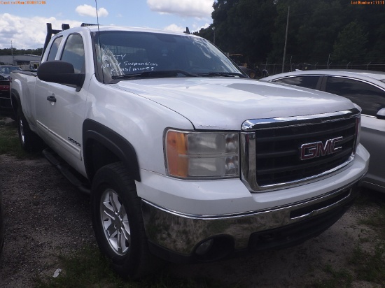 7-07111 (Trucks-Pickup 2D)  Seller:Private/Dealer 2011 GMC SIERRA