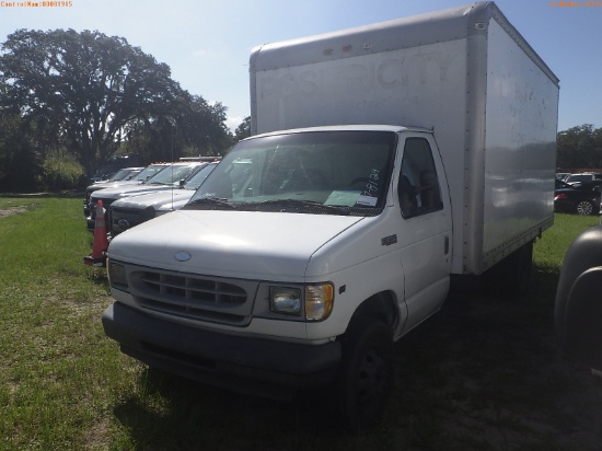 7-08129 (Trucks-Box)  Seller:Private/Dealer 2002 FORD E350